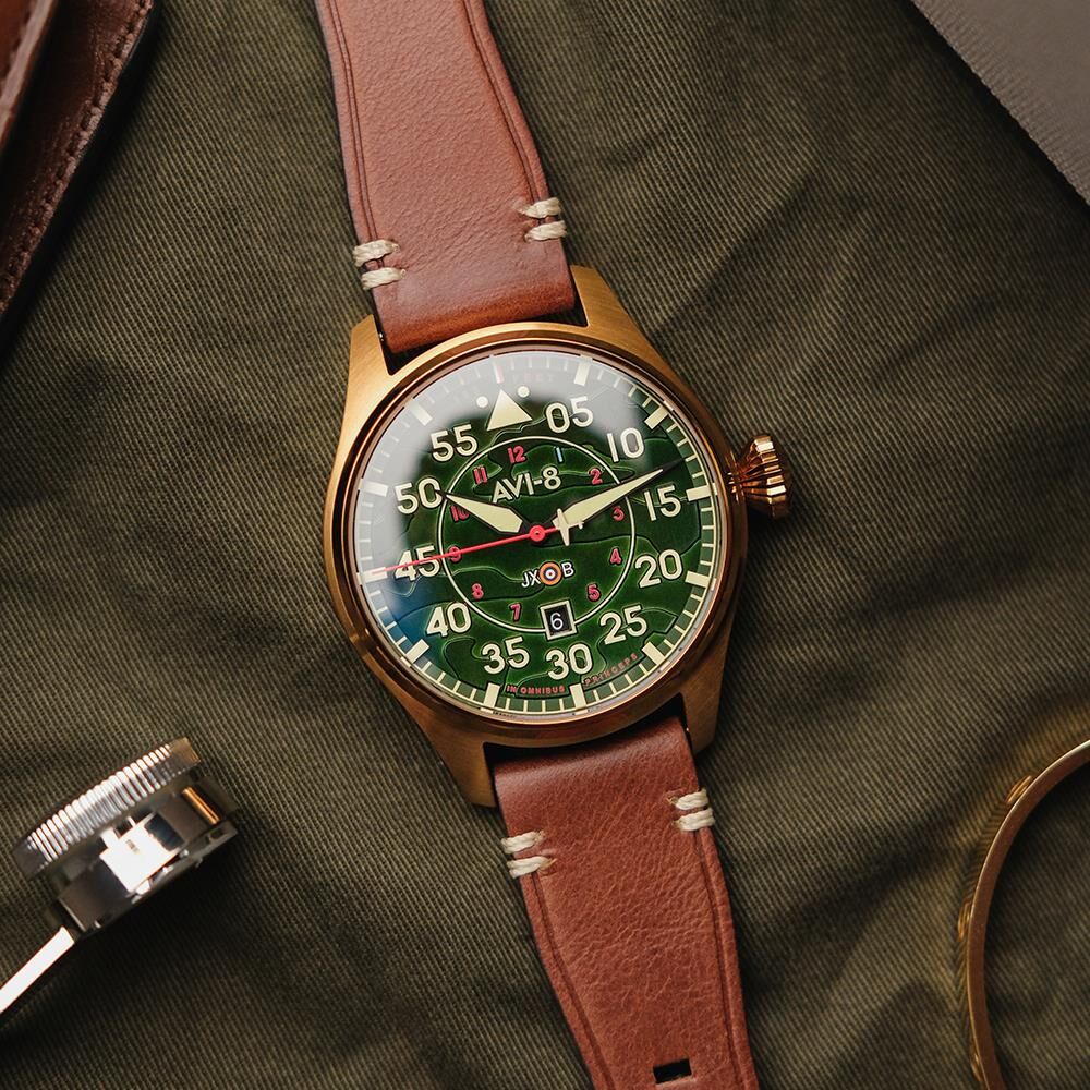 HAWKER HURRICANE CLOWES OTOMATİK AV-4097-04 (Seiko NH35 Mekanizmalı)