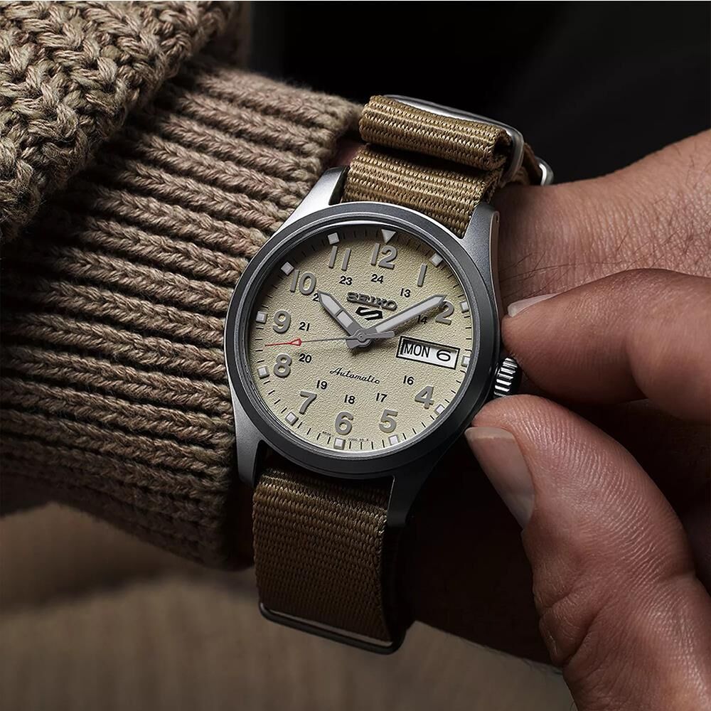 SEIKO SRPJ83K1 Erkek Kol Saati